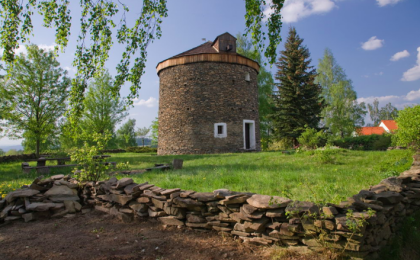 Větrný mlýn Kořenec